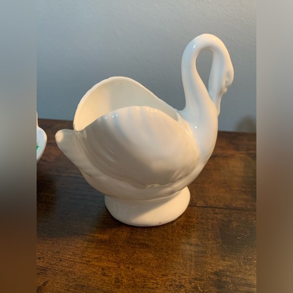 Christmas Goose With Bow And Holly And Tray Set - Picture 7 of 12